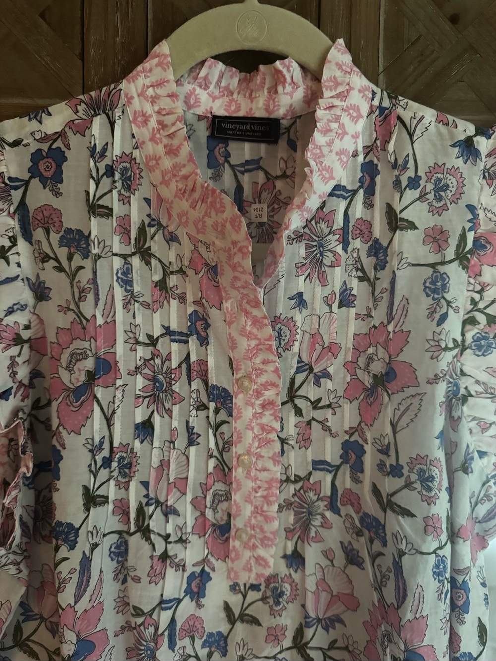 Vineyard Vines White Floral Pintuck Ruffle Blouse